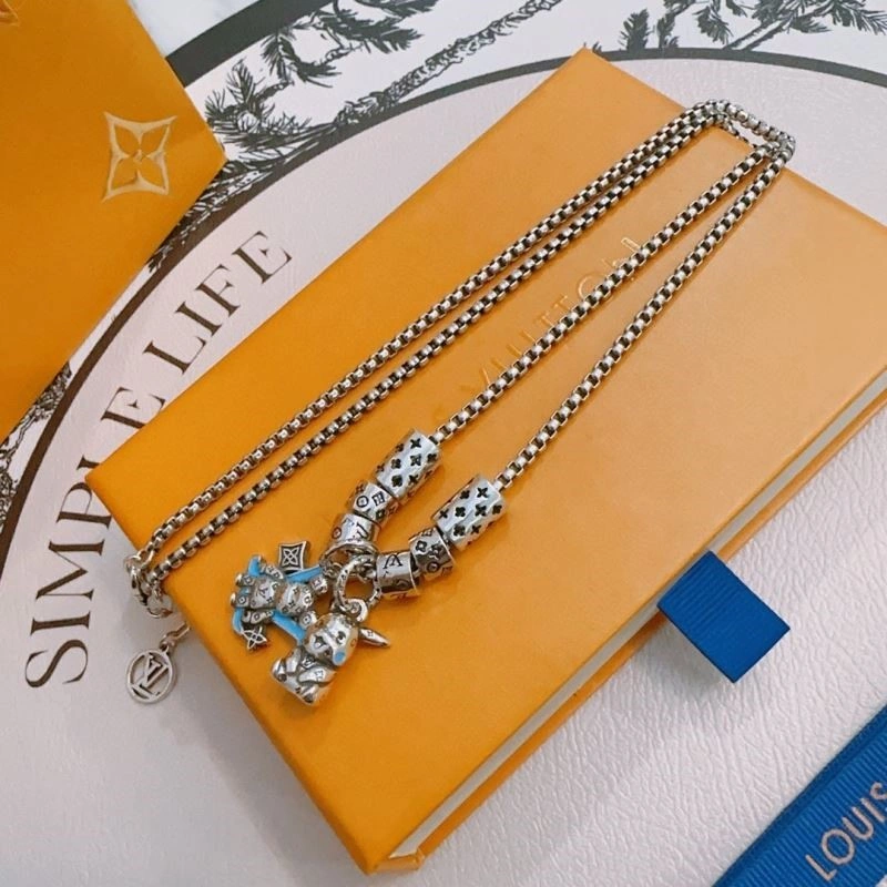 Louis Vuitton Necklaces Vibrant 248860