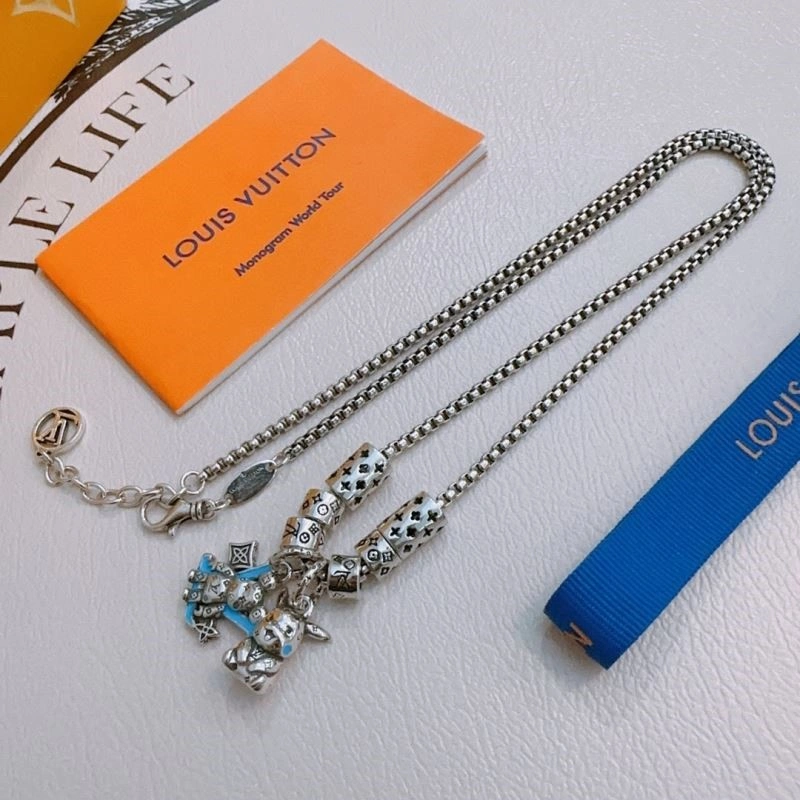 Louis Vuitton Necklaces Vibrant 248860