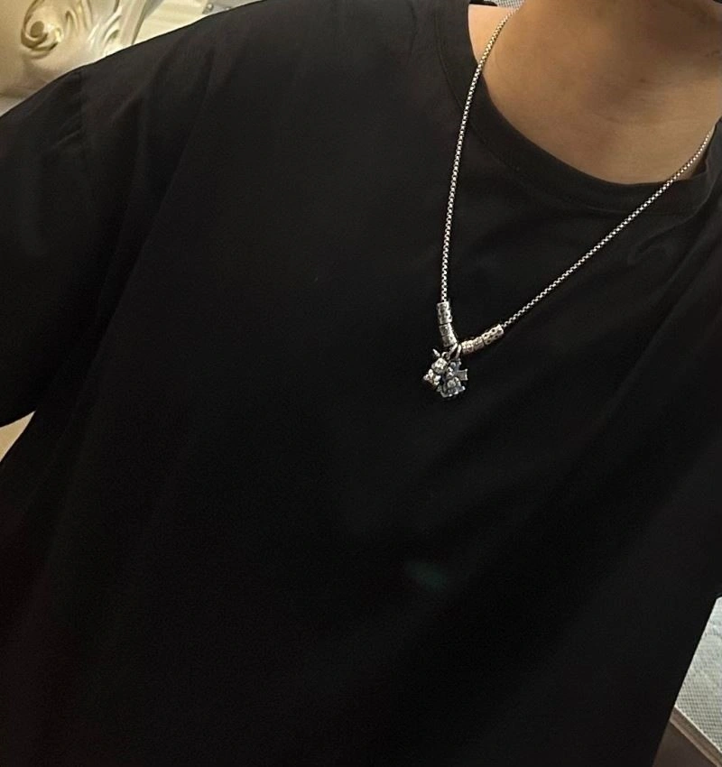 Louis Vuitton Necklaces Vibrant 248860