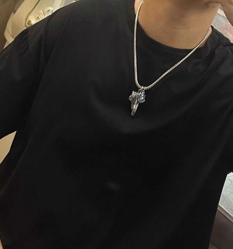 Louis Vuitton Necklaces AllSeason 248867