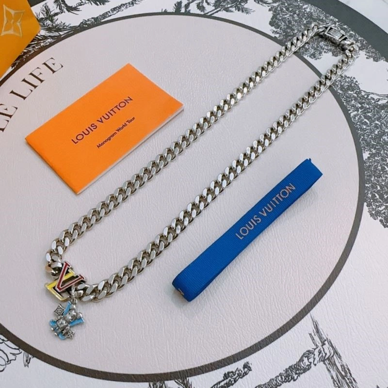 Louis Vuitton Necklaces Youthful 248881