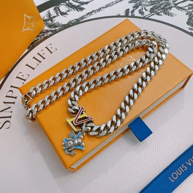 Louis Vuitton Necklaces Youthful 248881