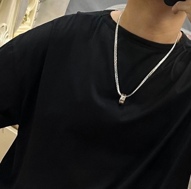 Louis Vuitton Necklaces MoistureWicking 248884