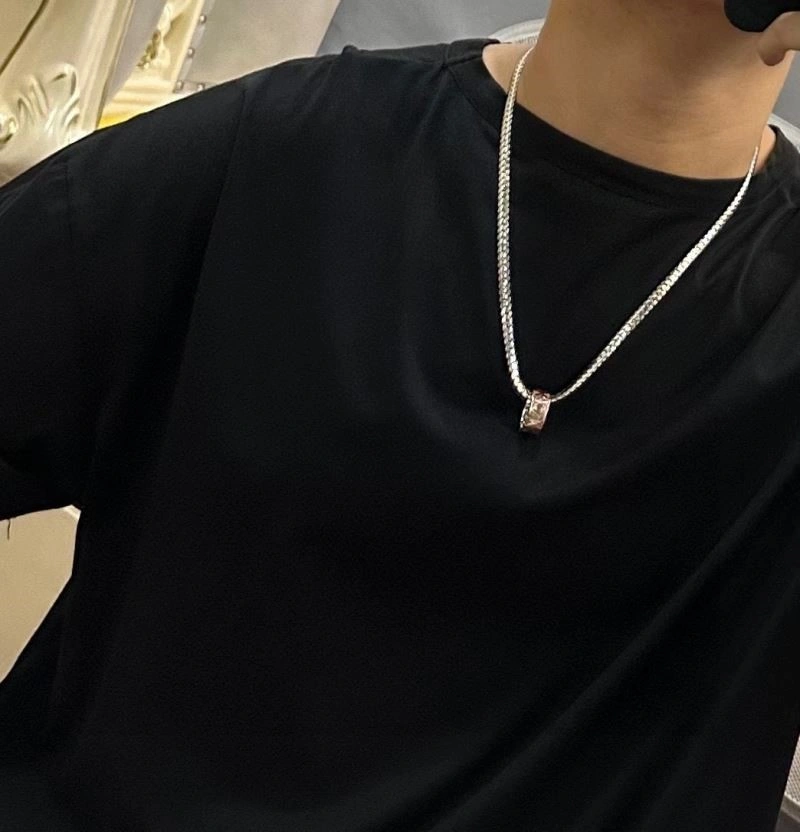 Louis Vuitton Necklaces MoistureWicking 248884