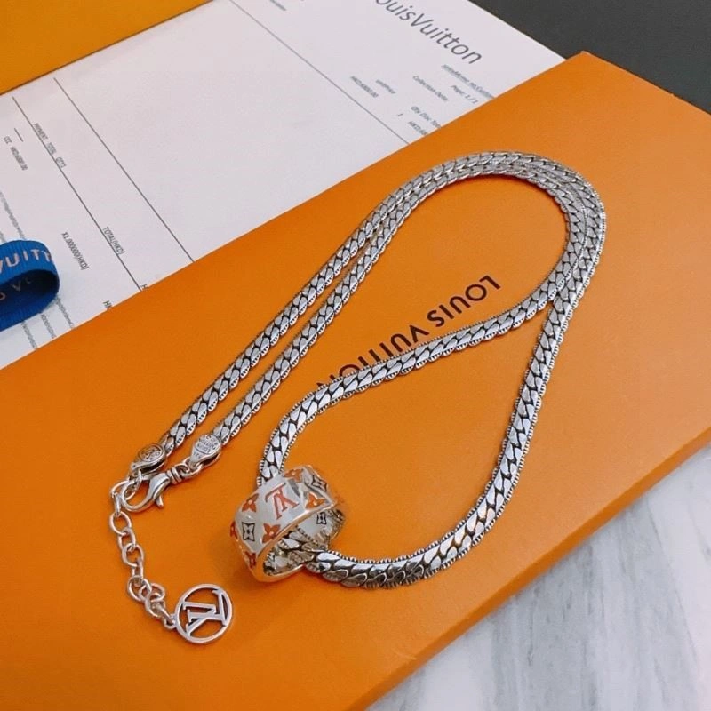 Louis Vuitton Necklaces MoistureWicking 248884