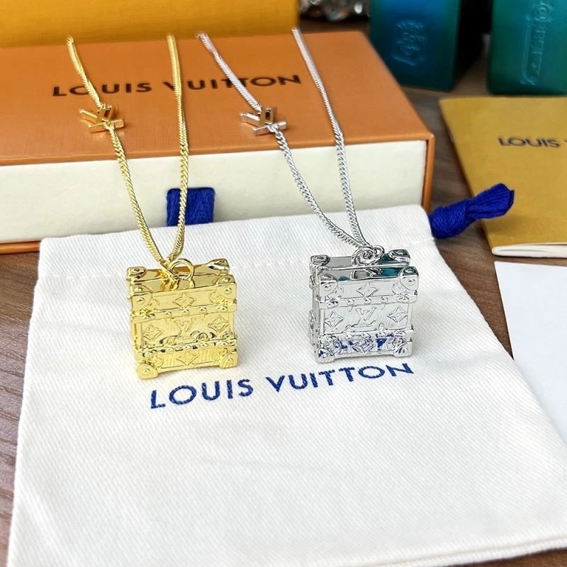 Louis Vuitton Necklaces Casual 248866