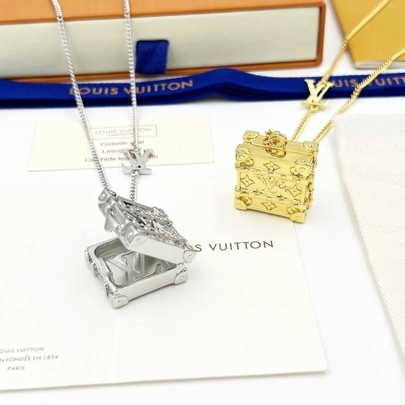 Louis Vuitton Necklaces Casual 248866