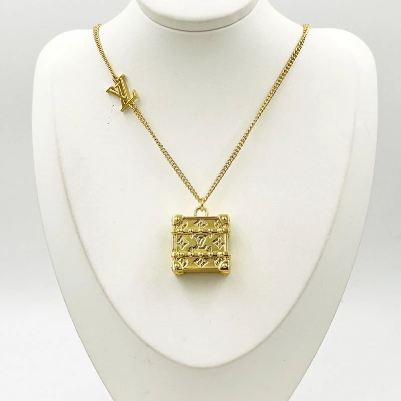 Louis Vuitton Necklaces Casual 248866