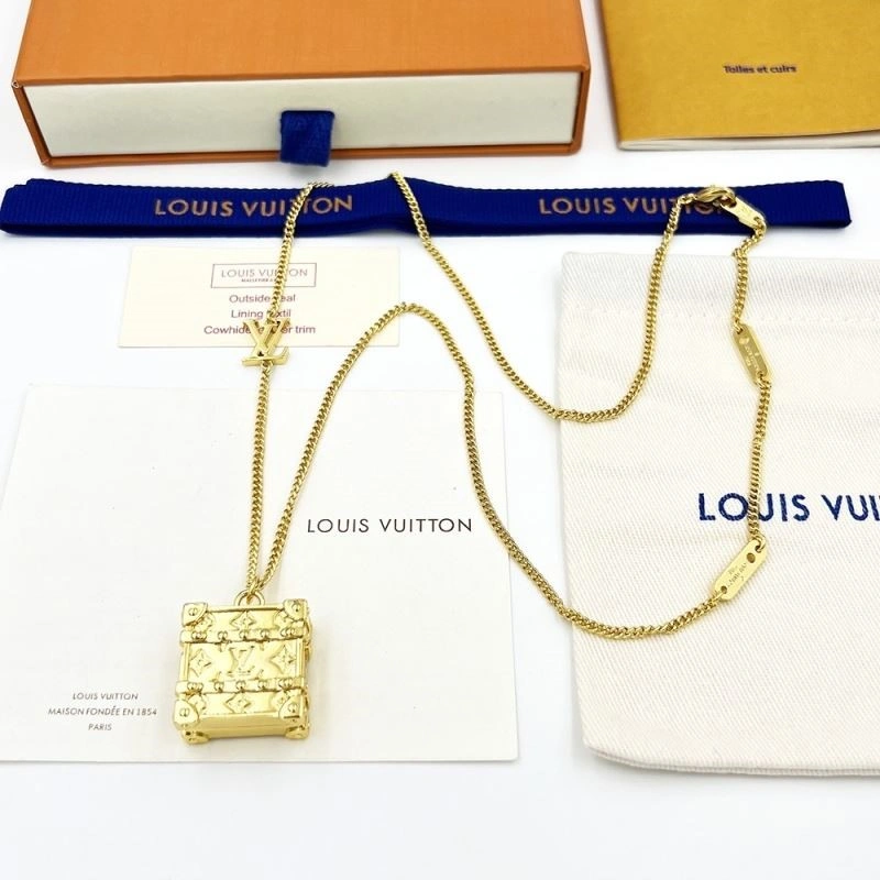 Louis Vuitton Necklaces Casual 248866
