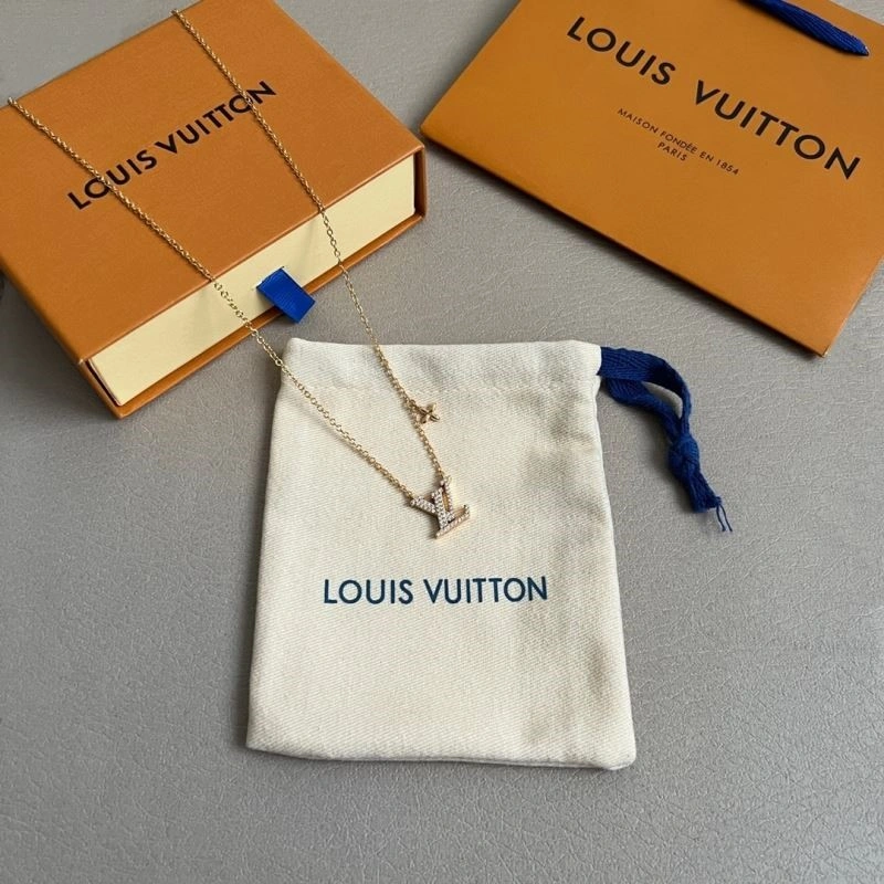 Practical Louis Vuitton Necklaces 248868