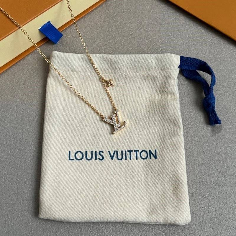 Practical Louis Vuitton Necklaces 248868