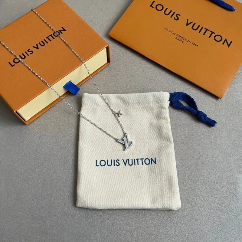OnTrend Louis Vuitton Necklaces 248861