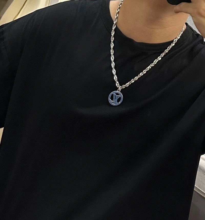 Louis Vuitton Necklaces OdorResistant 248863