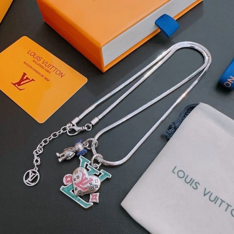 Louis Vuitton Necklaces Compact 248874
