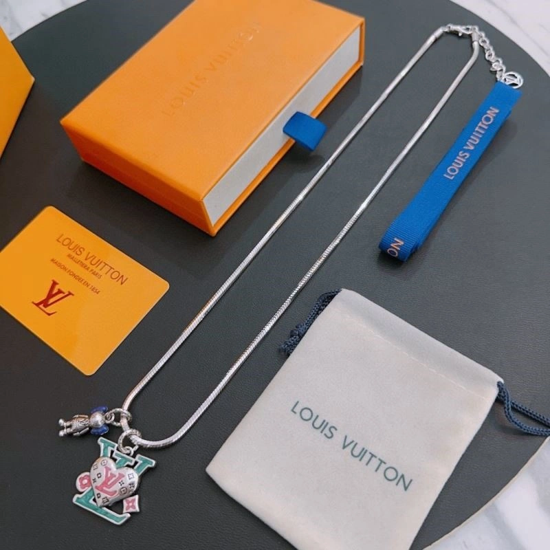 Louis Vuitton Necklaces Compact 248874