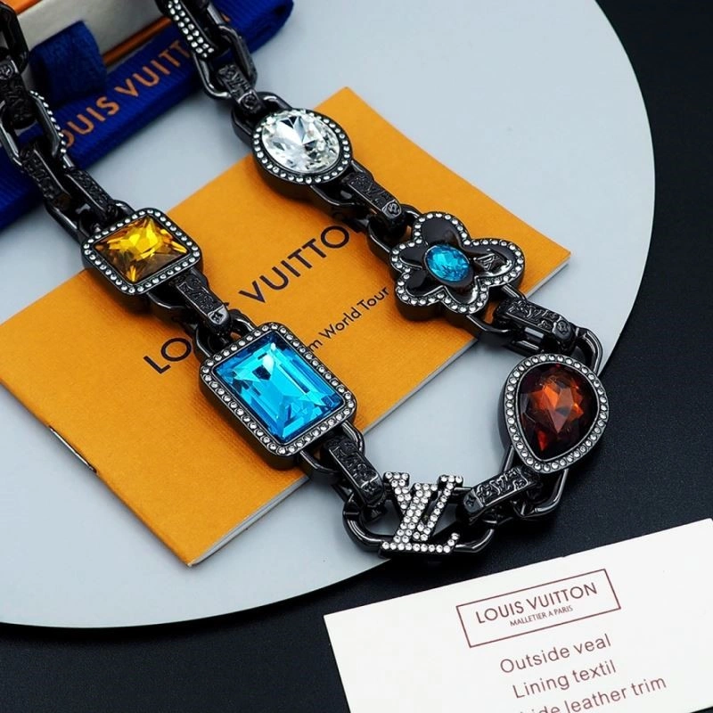 Louis Vuitton Necklaces Soft 248853