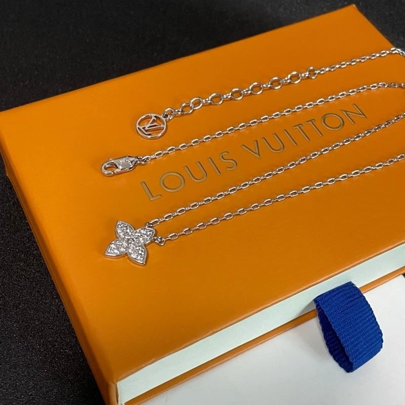 Louis Vuitton Necklaces Durable 248850