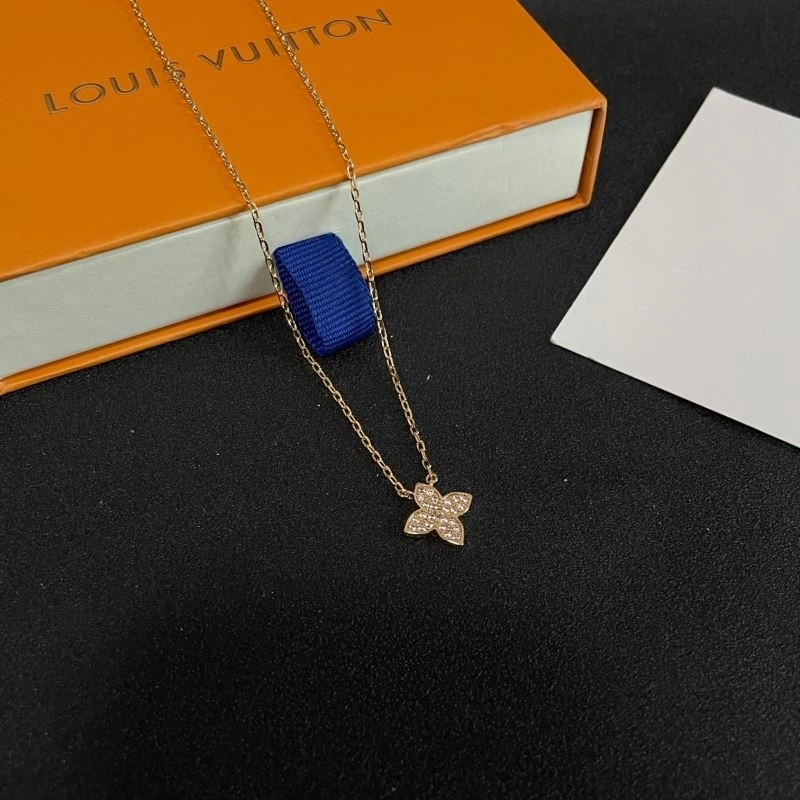 Sophisticated Louis Vuitton Necklaces 248851