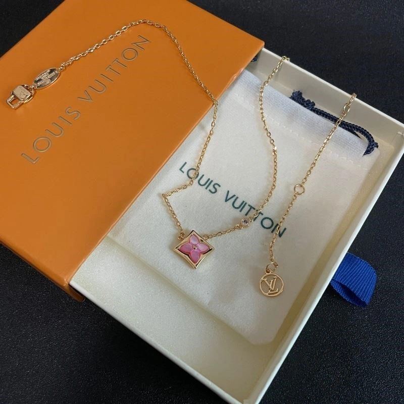 Louis Vuitton Necklaces HighPerformance 248849
