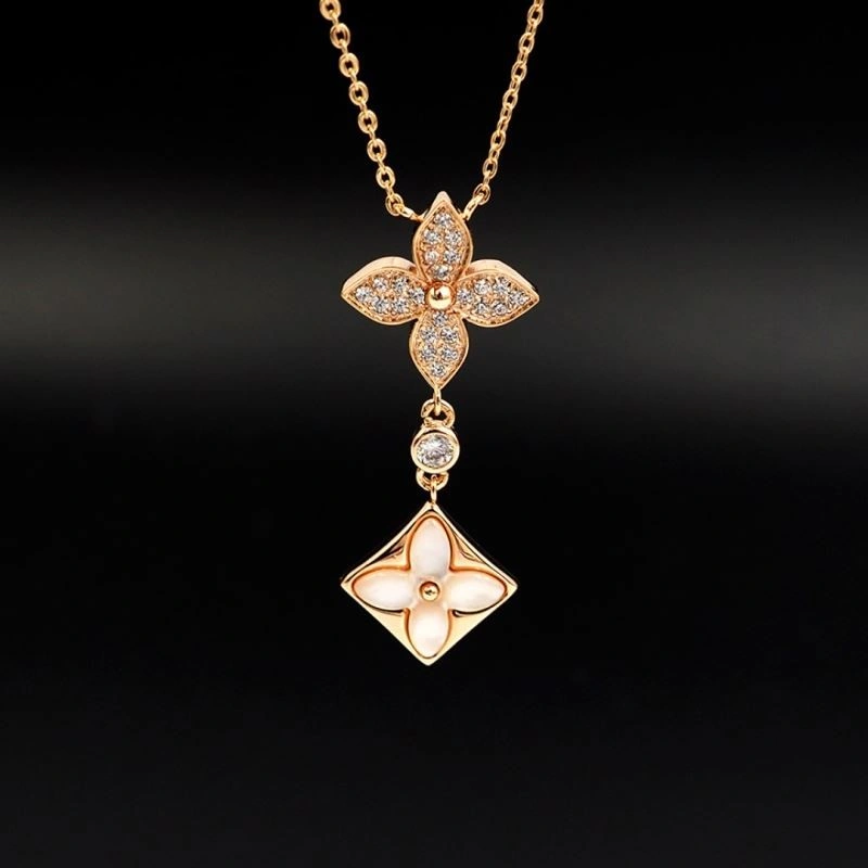 Louis Vuitton Necklaces MultiPurpose 248577