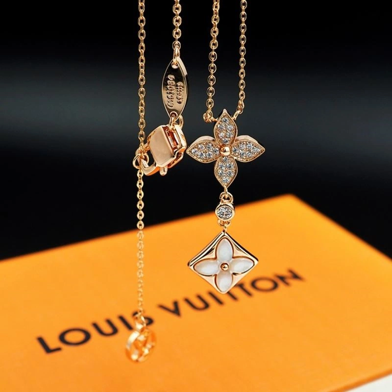 Louis Vuitton Necklaces MultiPurpose 248577
