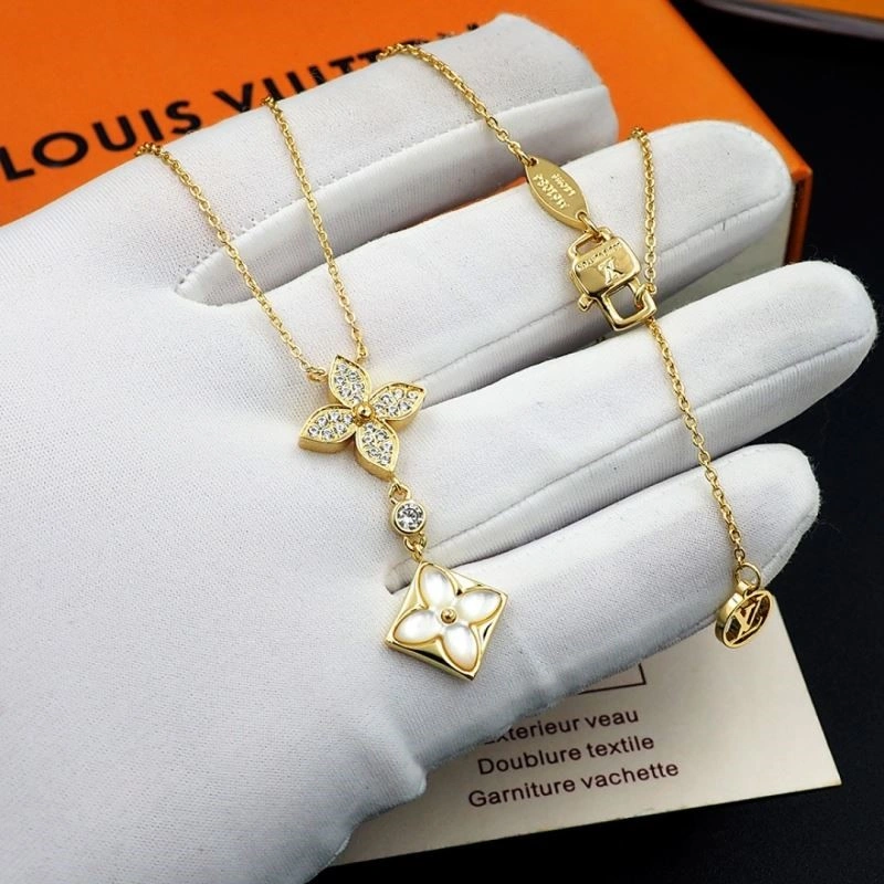 SoftTouch Louis Vuitton Necklaces 248571