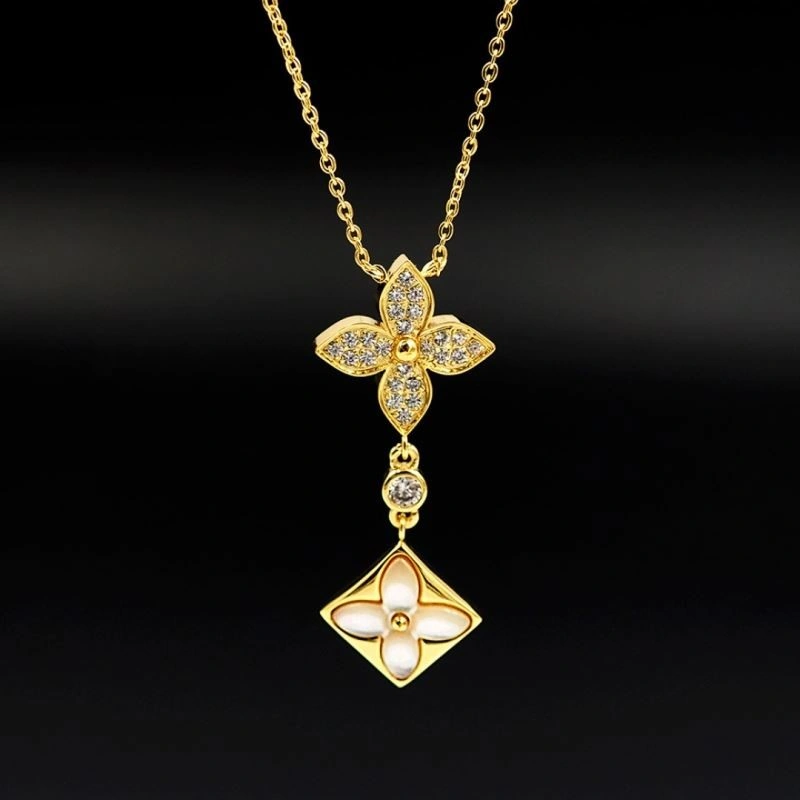 SoftTouch Louis Vuitton Necklaces 248571