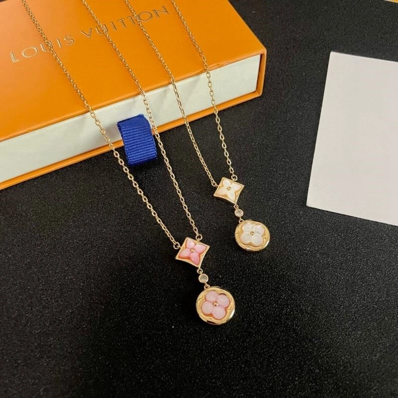 SunProtective Louis Vuitton Necklaces 248591