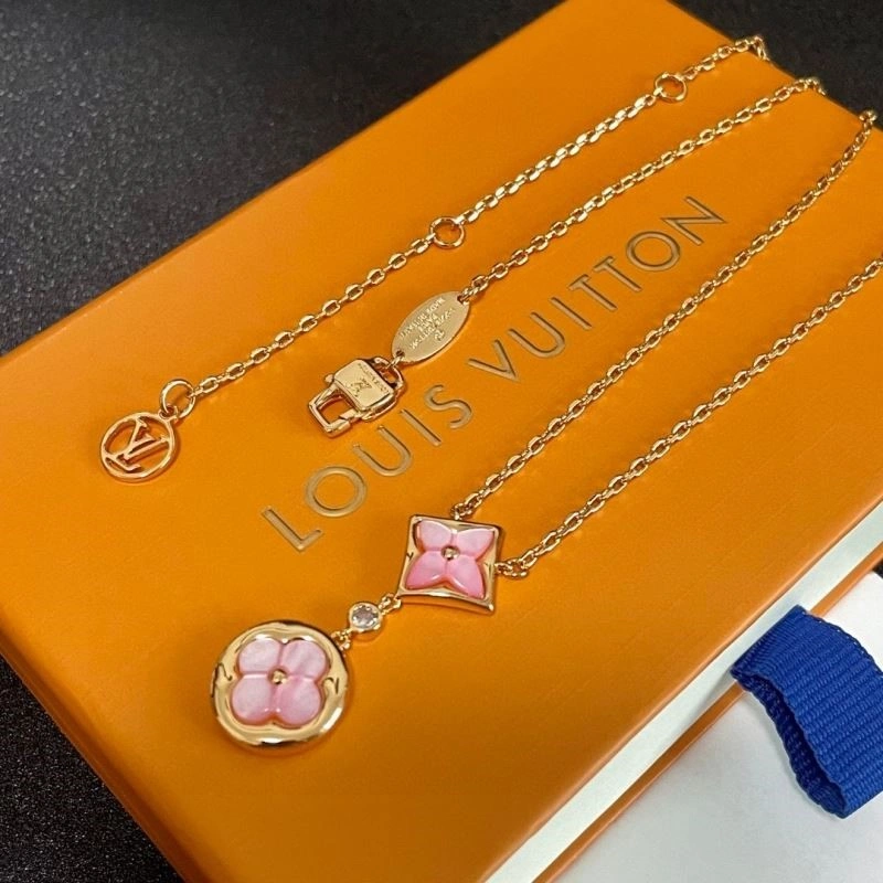 FlexibleFit Louis Vuitton Necklaces 248570