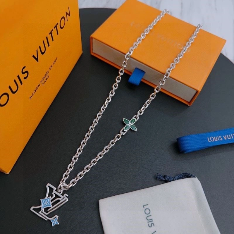 OdorResistant Louis Vuitton Necklaces 248573