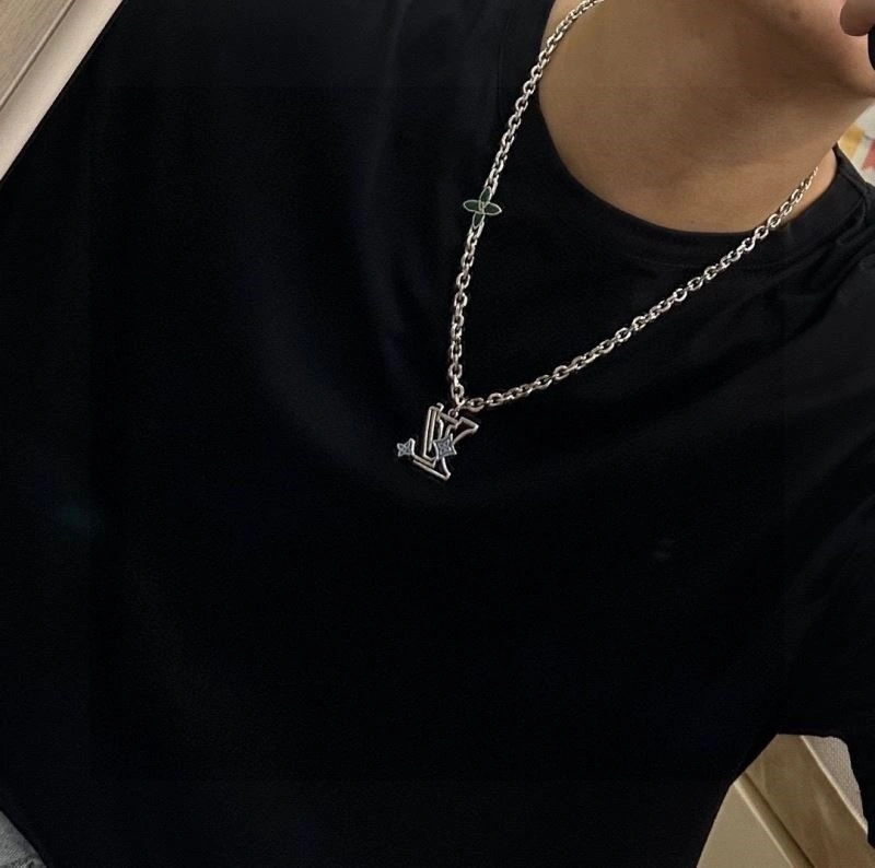OdorResistant Louis Vuitton Necklaces 248573