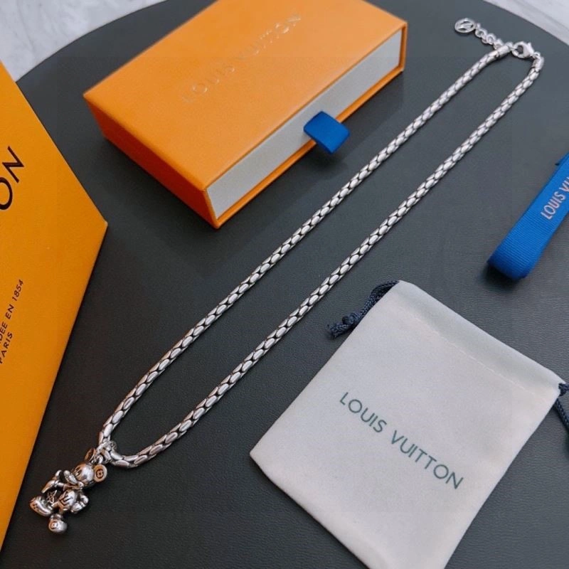 Louis Vuitton Necklaces Stretchable 248575