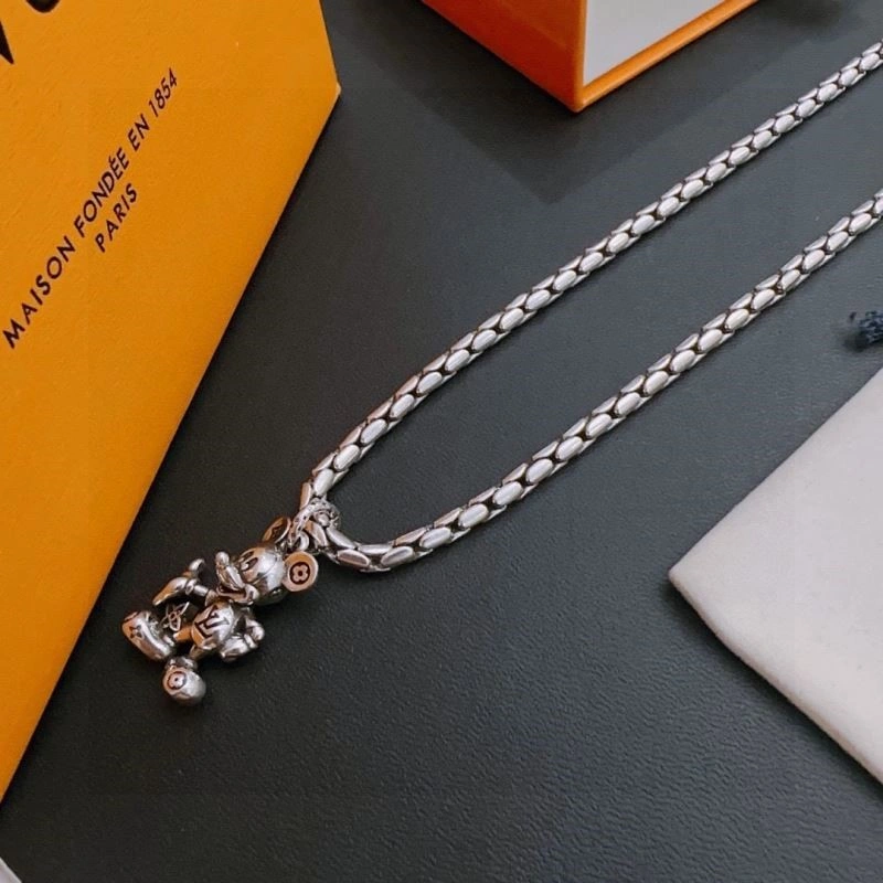 Louis Vuitton Necklaces Stretchable 248575