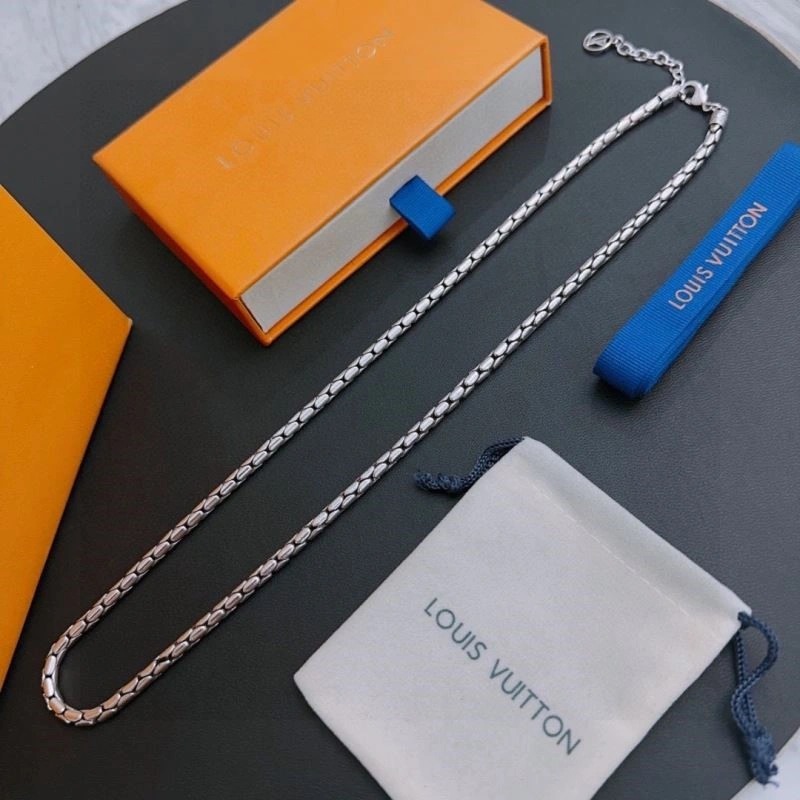 Stylish Louis Vuitton Necklaces 248563