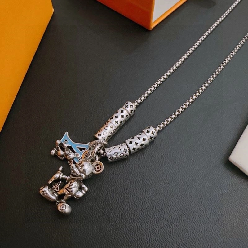 MultiPurpose Louis Vuitton Necklaces 248556
