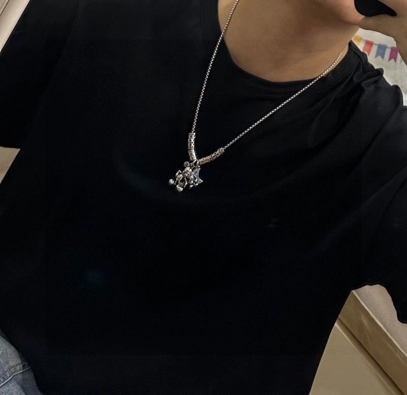 MultiPurpose Louis Vuitton Necklaces 248556