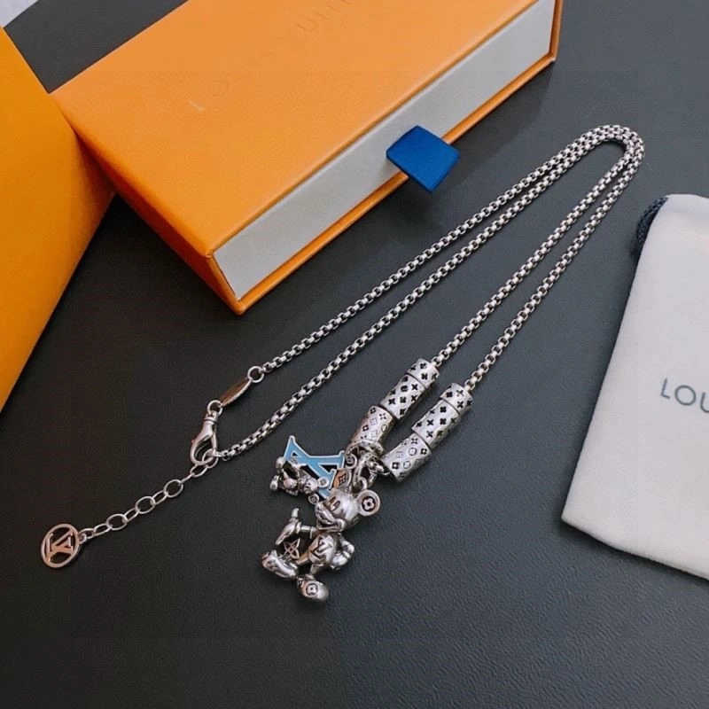 MultiPurpose Louis Vuitton Necklaces 248556