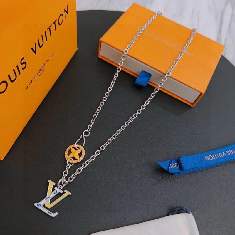 Classic Louis Vuitton Necklaces 248554