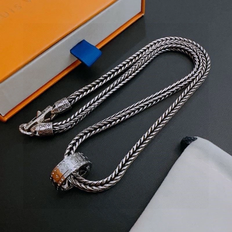 WaterResistant Louis Vuitton Necklaces 248551