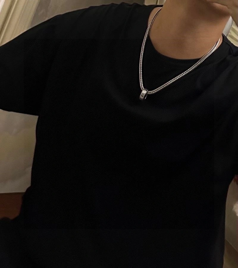 WaterResistant Louis Vuitton Necklaces 248551