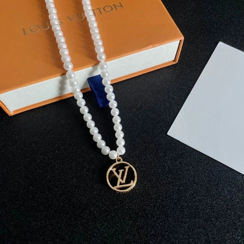 Stretchable Louis Vuitton Necklaces 248538