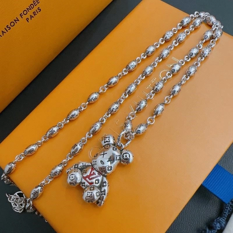 Stylish Louis Vuitton Necklaces 248527
