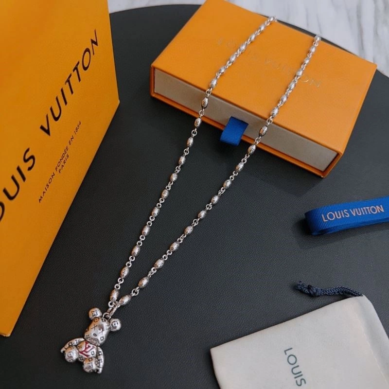 Stylish Louis Vuitton Necklaces 248527
