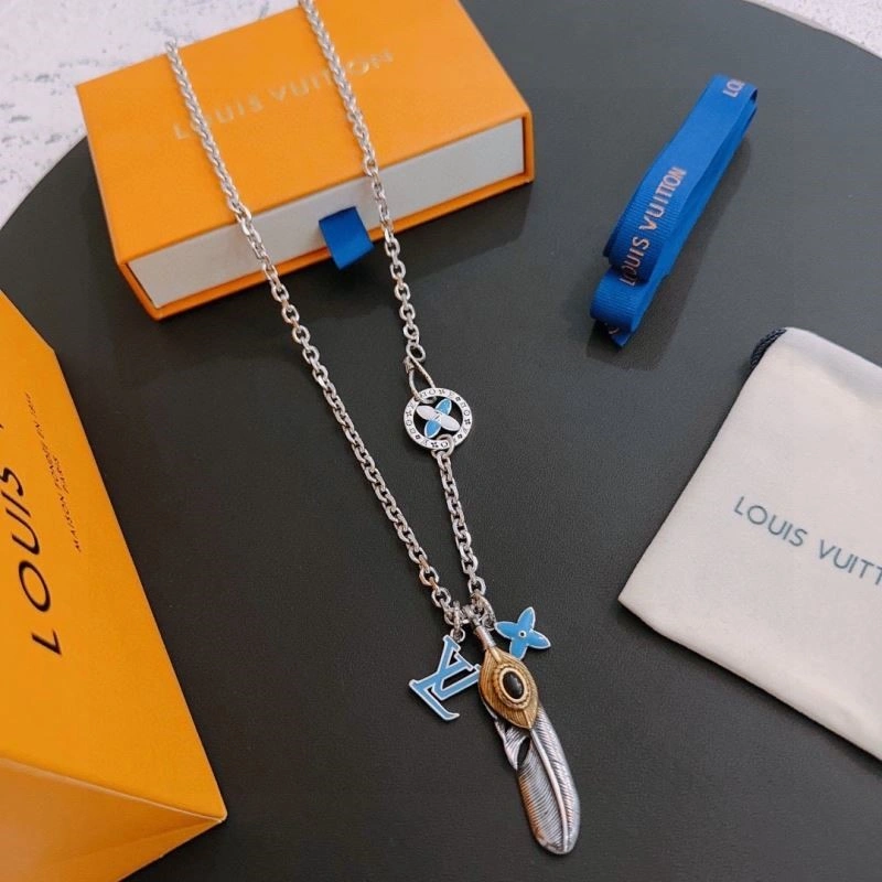 Unique Louis Vuitton Necklaces 248525