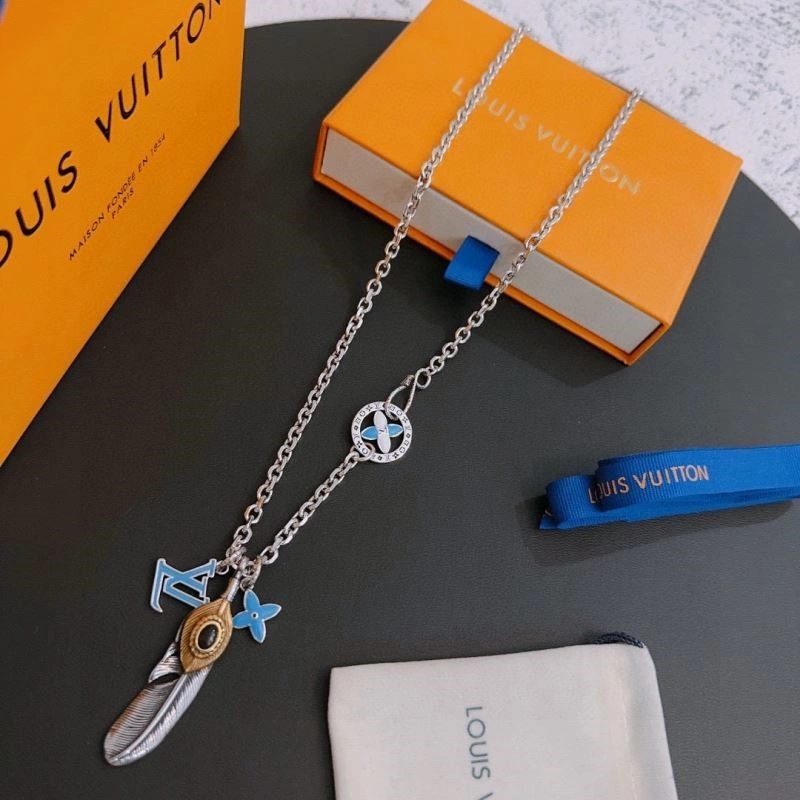 Unique Louis Vuitton Necklaces 248525
