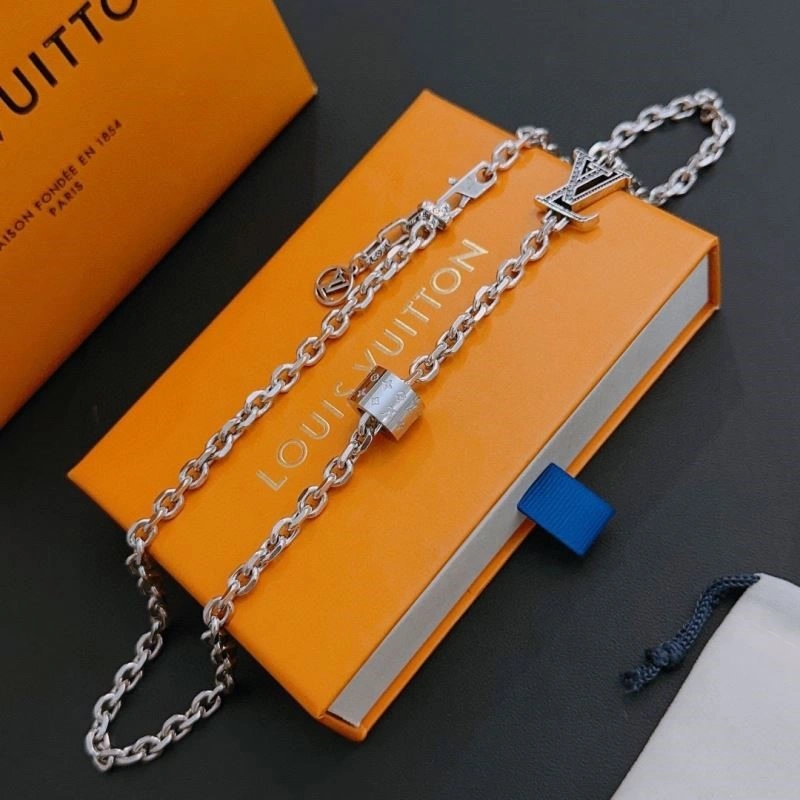 SportInspired Louis Vuitton Necklaces 248545