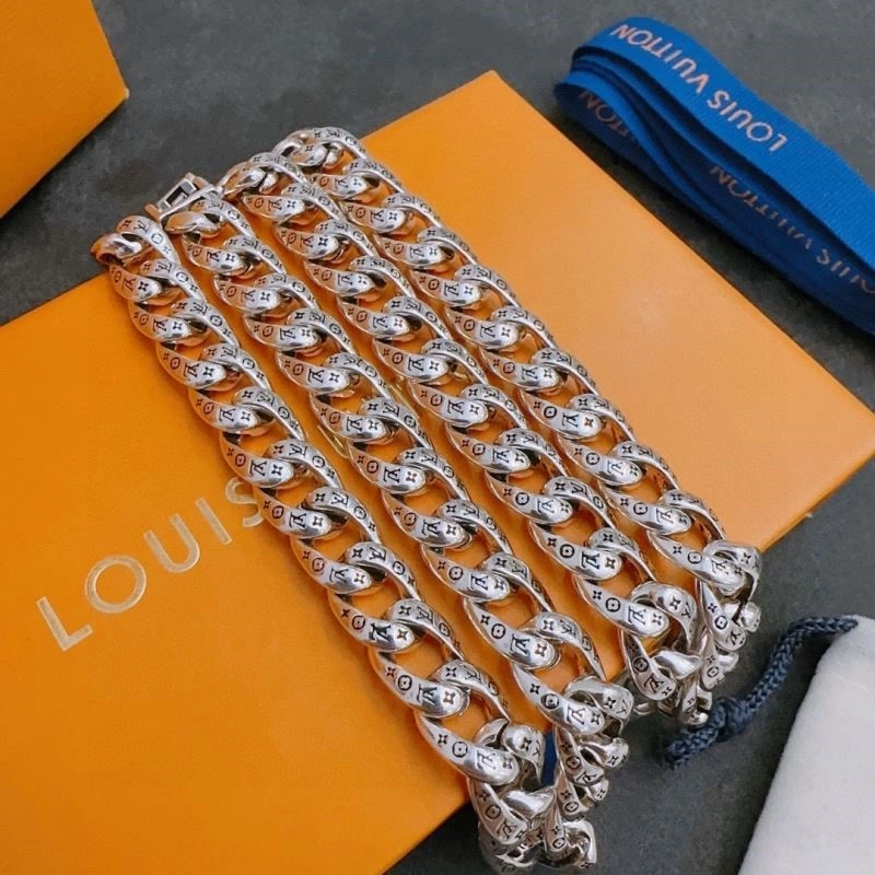 SportInspired Louis Vuitton Necklaces 248522