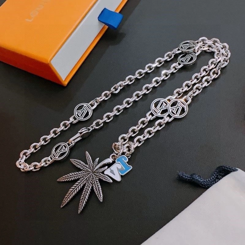 Louis Vuitton Necklaces Trendsetting 248539