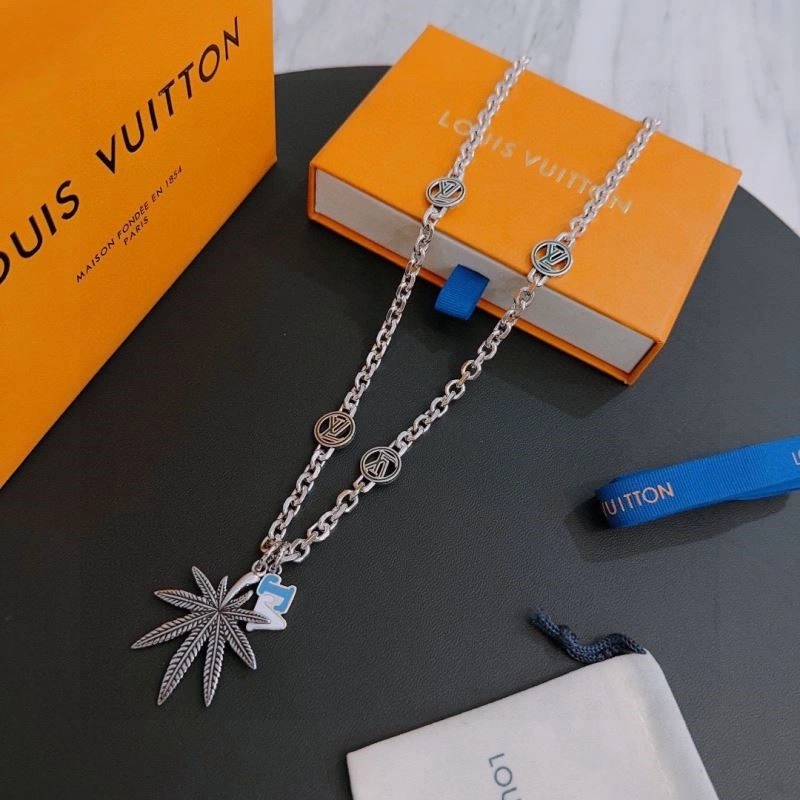 Louis Vuitton Necklaces Trendsetting 248539