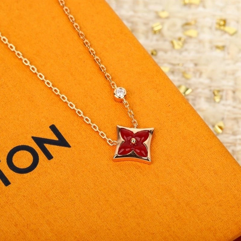 Functional Louis Vuitton Necklaces 248547